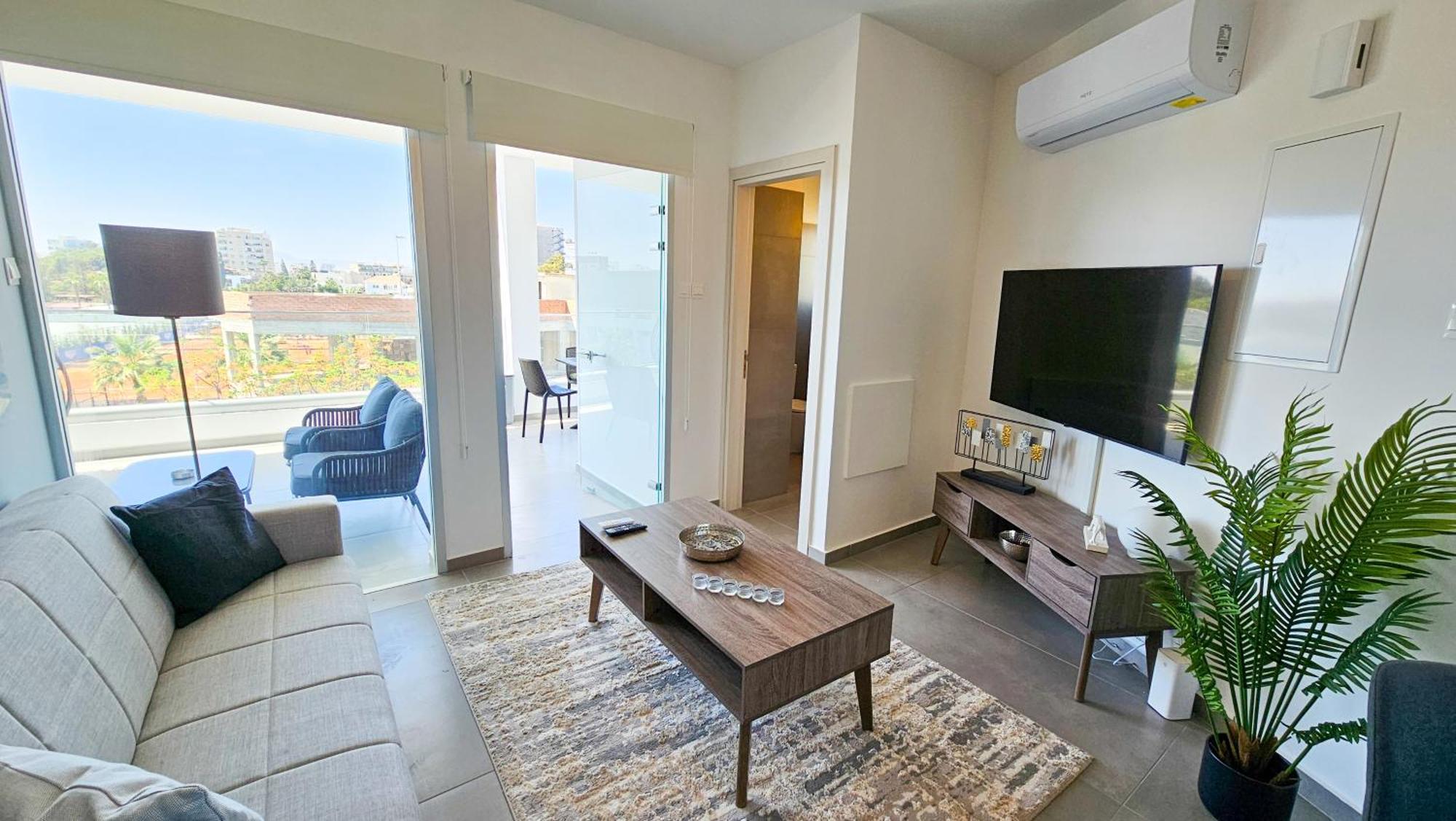 Sealife Citycenter Residences Larnaka Exterior foto