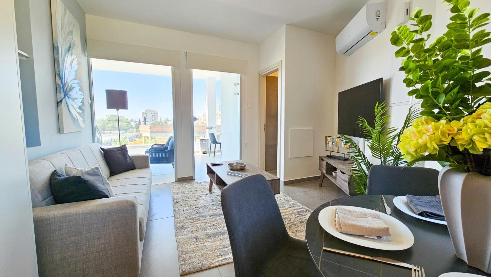 Sealife Citycenter Residences Larnaka Exterior foto